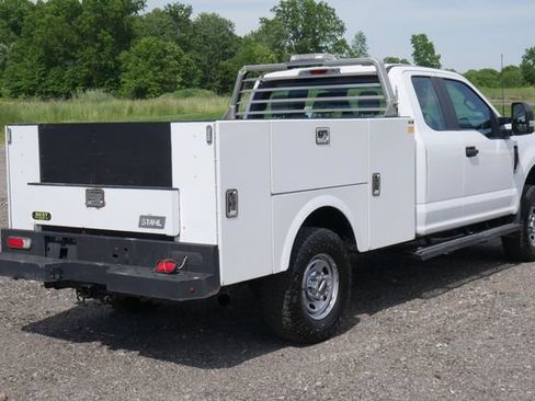 Used 2022 Ford F250 XL w/ Power Equipment Group AWD/4WD image 8