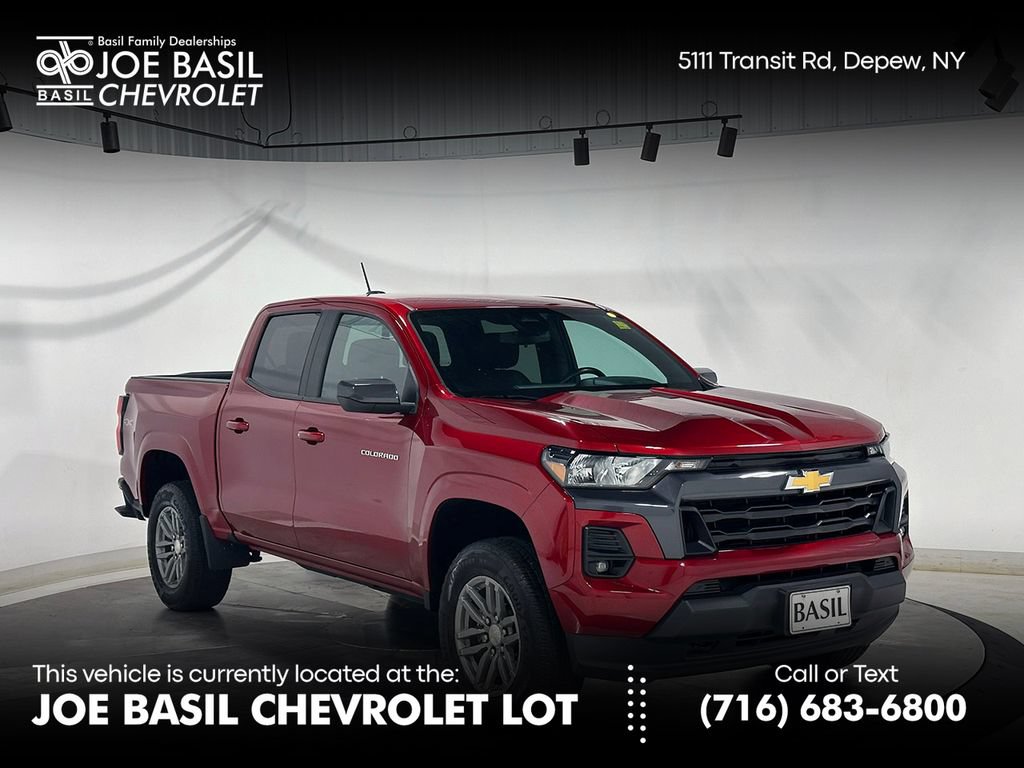 Used 2024 Chevrolet Colorado LT w/ LT Convenience Package AWD/4WD image 1