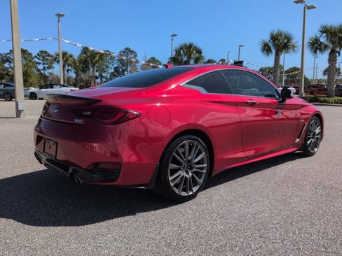 Used 2017 INFINITI Q60 Red Sport 400 image 5