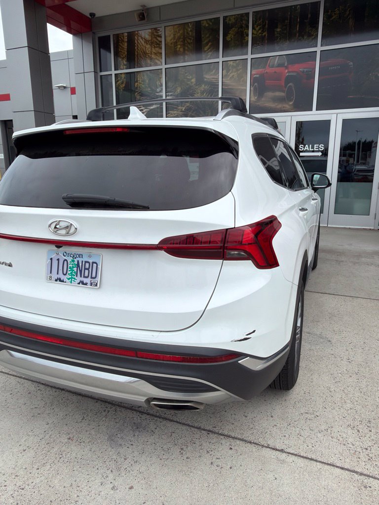 Used 2021 Hyundai Santa Fe SEL w/ Convenience Package FWD image 4