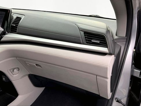 Used 2024 Honda Odyssey EX-L image 19