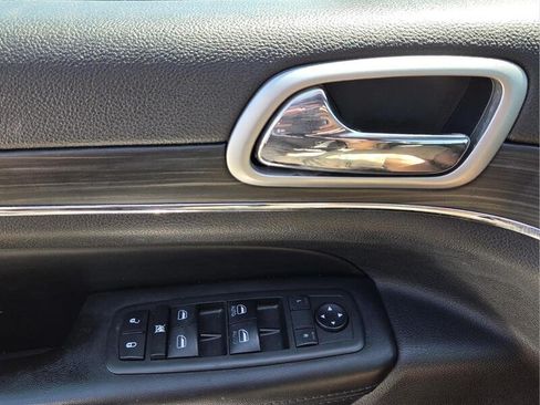 Used 2019 Jeep Grand Cherokee Limited RWD image 22