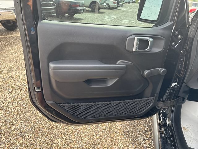 Used 2023 Jeep Wrangler Unlimited Sport AWD/4WD image 7