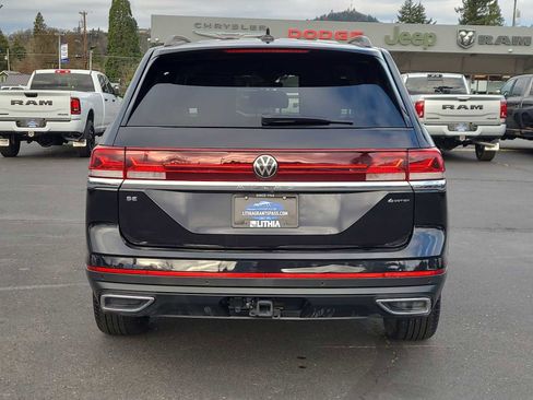 Used 2024 Volkswagen Atlas SE image 13