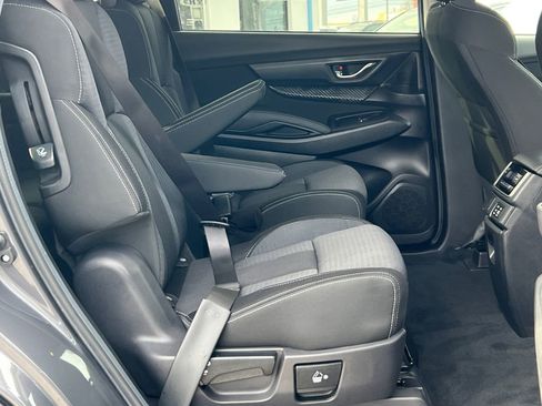 Used 2024 Subaru Ascent Premium w/ Convenience Package image 15