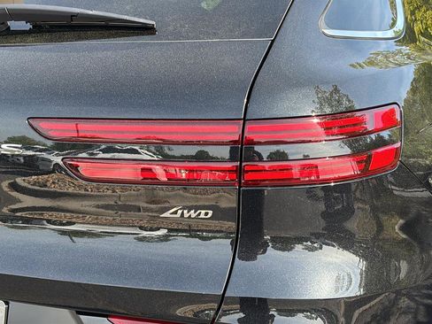 Certified 2026 Genesis GV70 2.5T AWD/4WD image 44