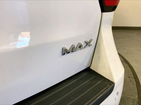 Used 2024 Ford Expedition Max XLT image 8