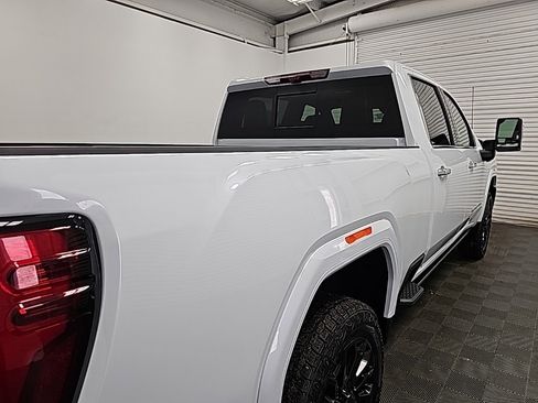 New 2026 GMC Sierra 2500 Denali Ultimate image 9