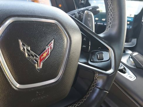 Used 2024 Chevrolet Corvette Stingray Convertible image 19