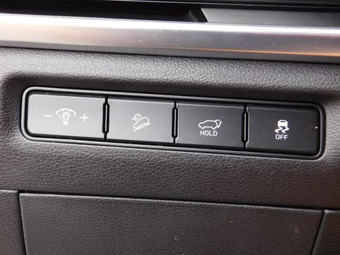 Used 2024 Kia Telluride AWD image 30