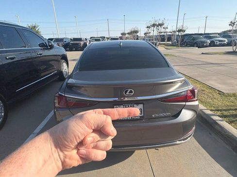 Used 2020 Lexus ES 300h w/ Premium Package FWD image 6