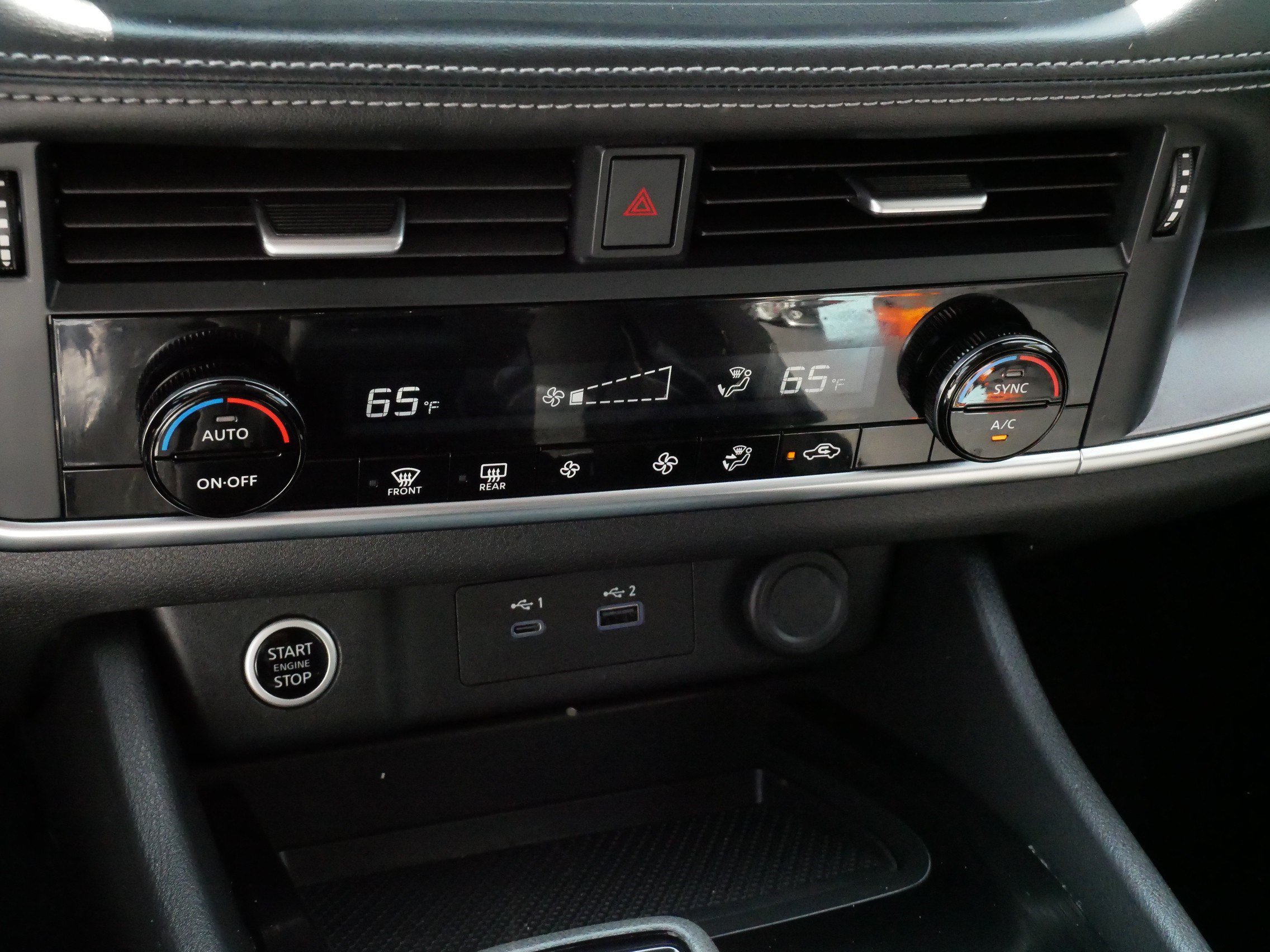 Used 2023 Nissan Rogue SV AWD/4WD image 23