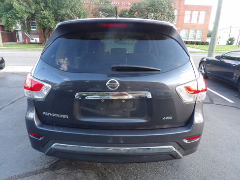 Used 2013 Nissan Pathfinder S image 4