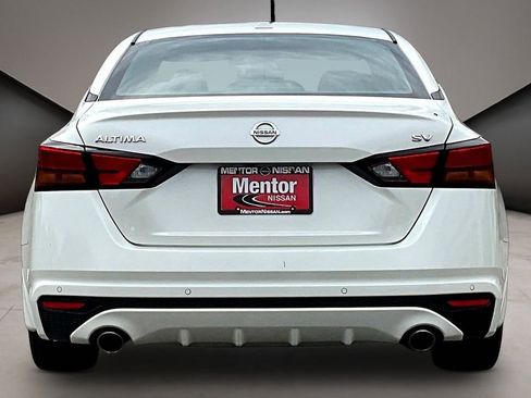 Used 2019 Nissan Altima 2.5 SV FWD image 5