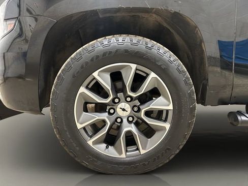 Used 2020 Chevrolet Tahoe LT w/ Z71 Midnight Edition AWD/4WD image 25