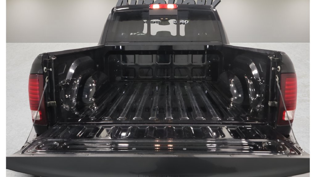 Used 2023 RAM 1500 Warlock AWD/4WD image 15