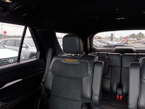 Used 2026 Ford Explorer Tremor AWD/4WD image 12