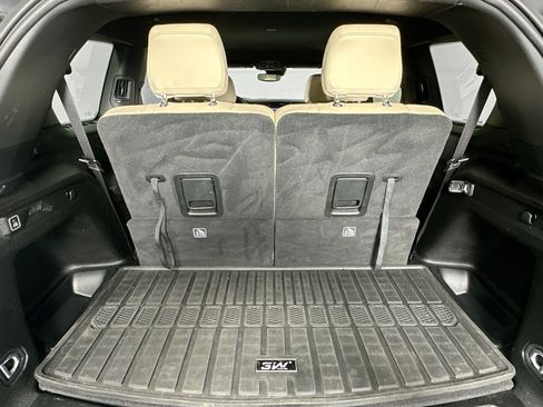 Used 2023 Jeep Grand Cherokee L Limited w/ Black Appearance Package RWD image 26