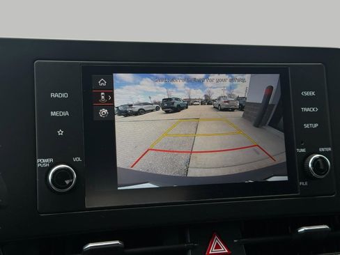Used 2025 Kia Sportage LX image 35