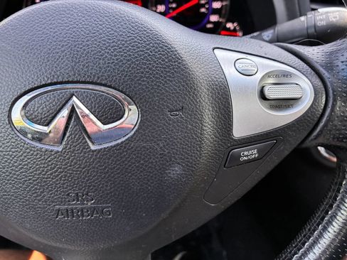 Used 2011 INFINITI FX35 AWD w/ Premium Pkg image 25