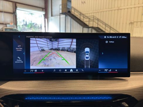 Used 2025 BMW 430i Coupe w/ M Sport Package image 17