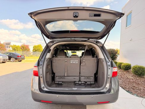 Used 2013 Honda Odyssey Touring Elite image 41