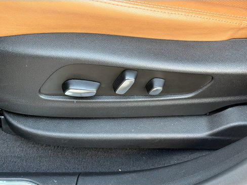 Used 2023 Cadillac XT5 Premium Luxury image 23