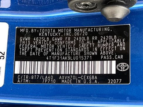 Used 2020 Toyota Camry XLE w/ Sunroof Package FWD image 26