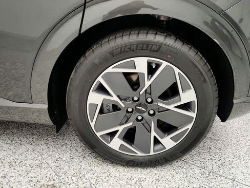 Used 2026 Genesis GV60 AWD image 9