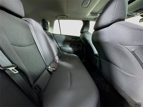 Used 2024 Toyota Corolla Cross LE image 29