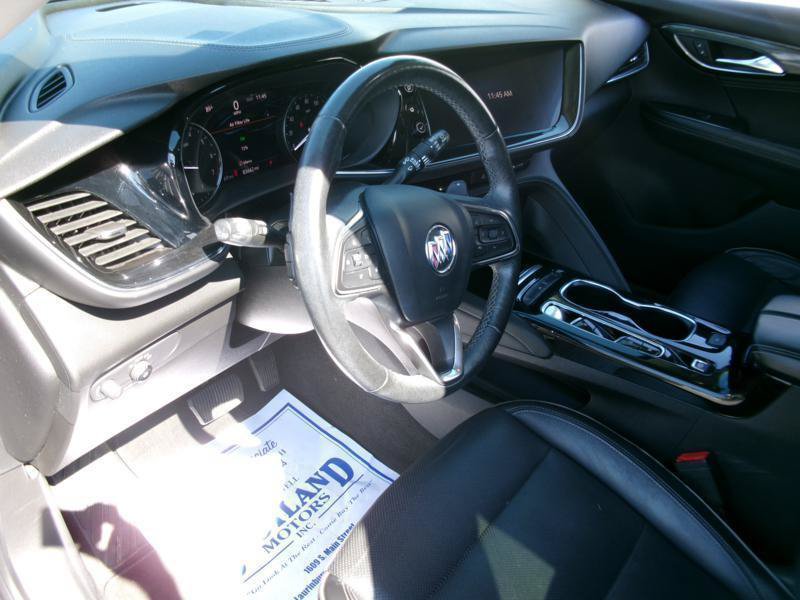 Used 2021 Buick Envision Essence w/ Sport Touring Package FWD image 4