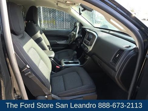 Used 2021 Chevrolet Colorado LT w/ LT Convenience Package image 11