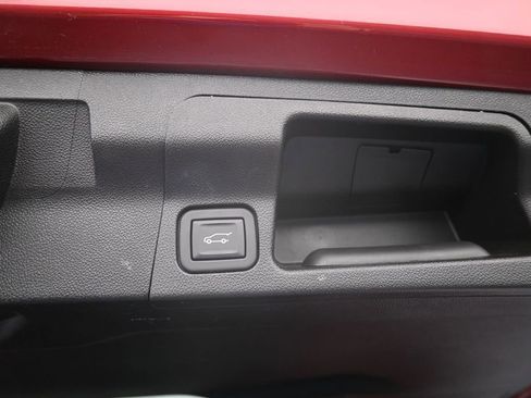 Used 2023 GMC Acadia SLT w/ Trailering Package AWD/4WD image 12
