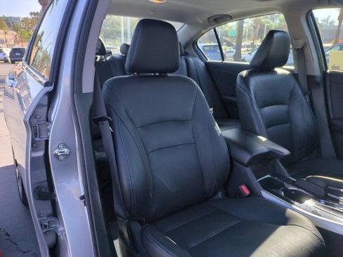 Used 2017 Honda Accord EX-L image 29
