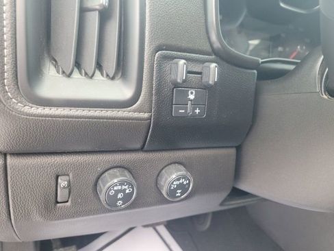 Used 2022 GMC Canyon Elevation image 30