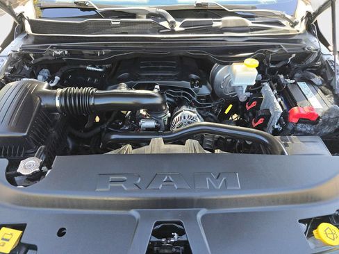 Used 2019 RAM 1500 Big Horn RWD image 34