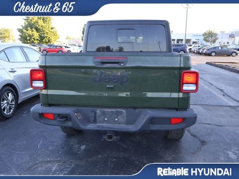 Used 2023 Jeep Gladiator Sport AWD/4WD image 21