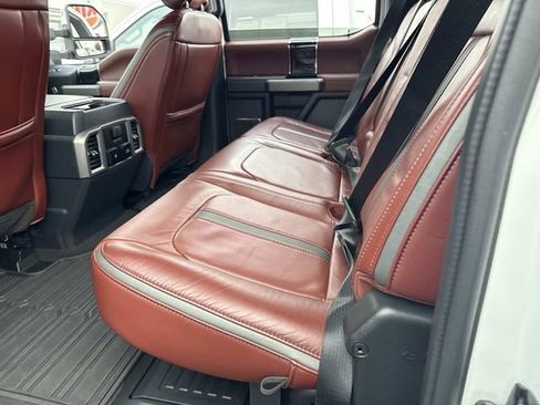 Used 2022 Ford F350 Platinum w/ FX4 Off-Road Package image 17