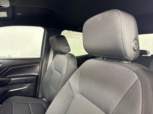 Used 2023 Chevrolet Colorado W/T image 11