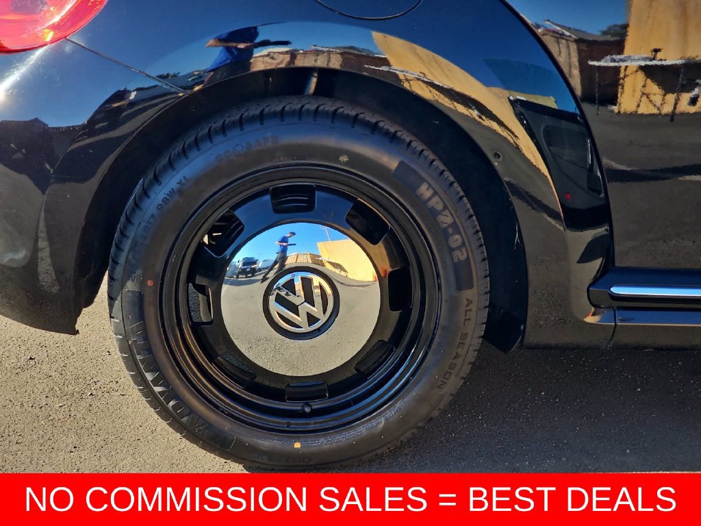 Used 2016 Volkswagen Beetle 1.8T SE FWD image 36