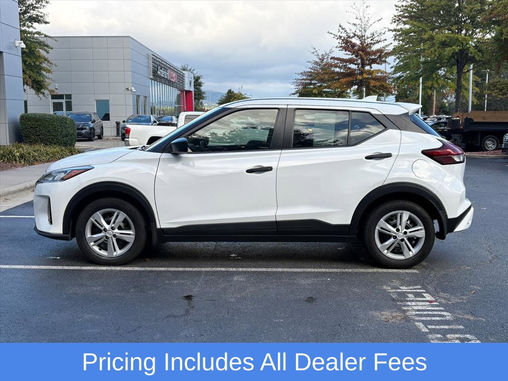 Used 2022 Nissan Kicks S w/ Interior Electronics Package FWD image 5