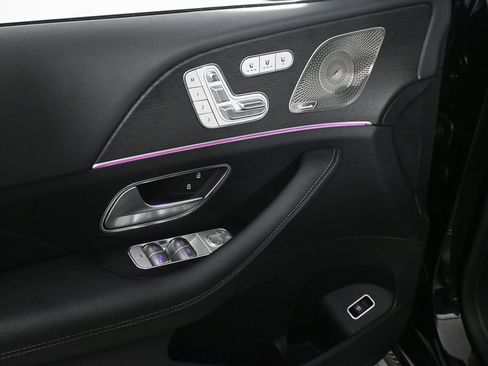 Certified 2024 Mercedes-Benz GLS 450 4MATIC image 8
