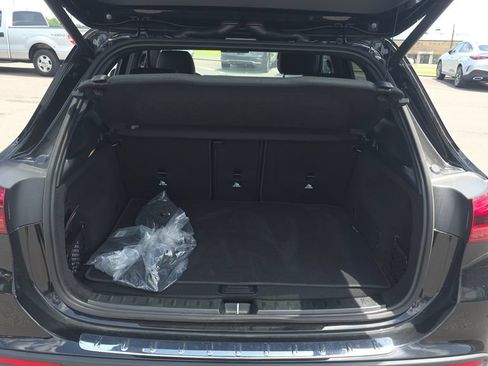 Used 2025 Mercedes-Benz GLA 250 image 9