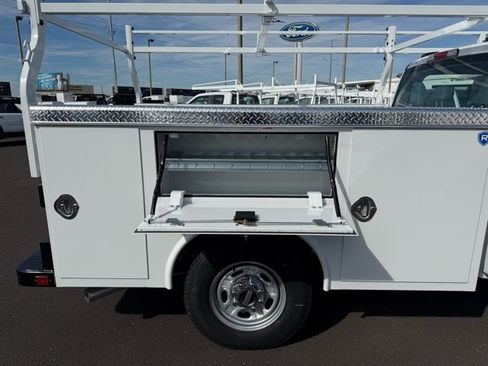 New 2026 Ford F250 XL w/ XL Chrome Package image 8