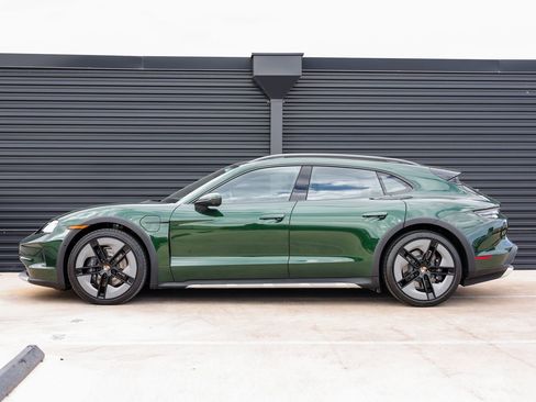 New 2025 Porsche Taycan 4 Cross Turismo image 2