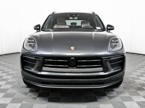 Certified 2026 Porsche Macan image 24