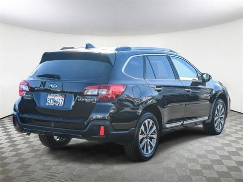 Used 2019 Subaru Outback 2.5i Touring w/ Popular Package #3A image 8
