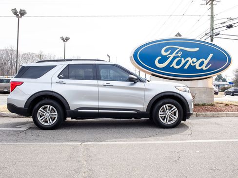 Used 2023 Ford Explorer XLT w/ Equipment Group 202A image 1