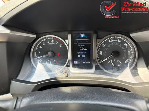 Used 2021 Toyota Tacoma SR5 RWD image 46