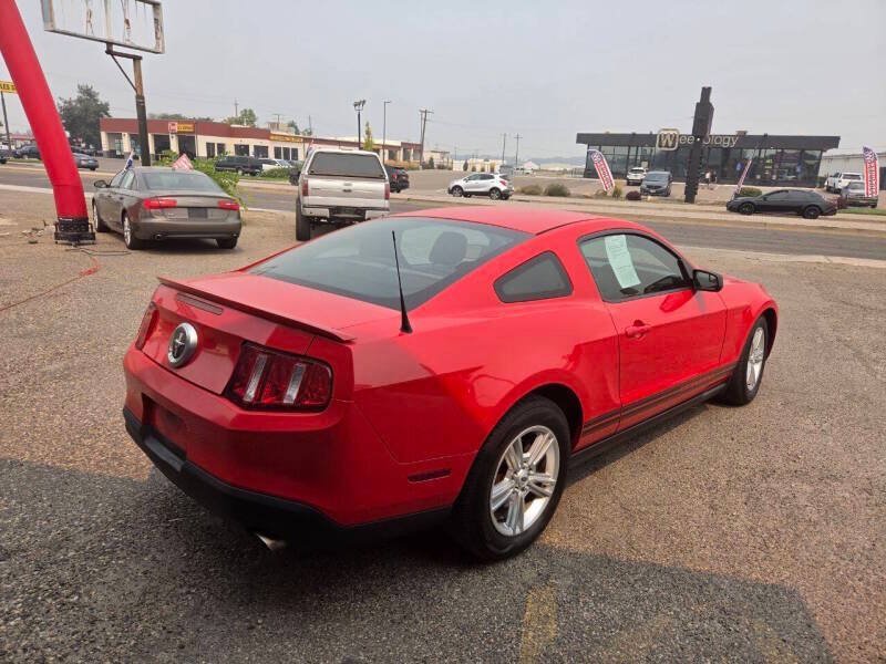 Used 2011 Ford Mustang Coupe w/ 101A Rapid Spec Order Code RWD image 4